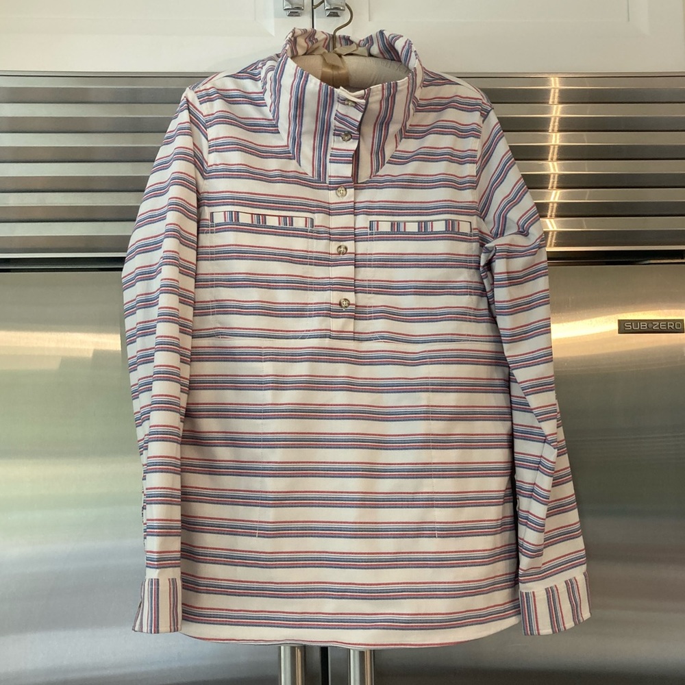 Mountain Hardwear Striped Pullover Top in White with Blue and Red Stripes